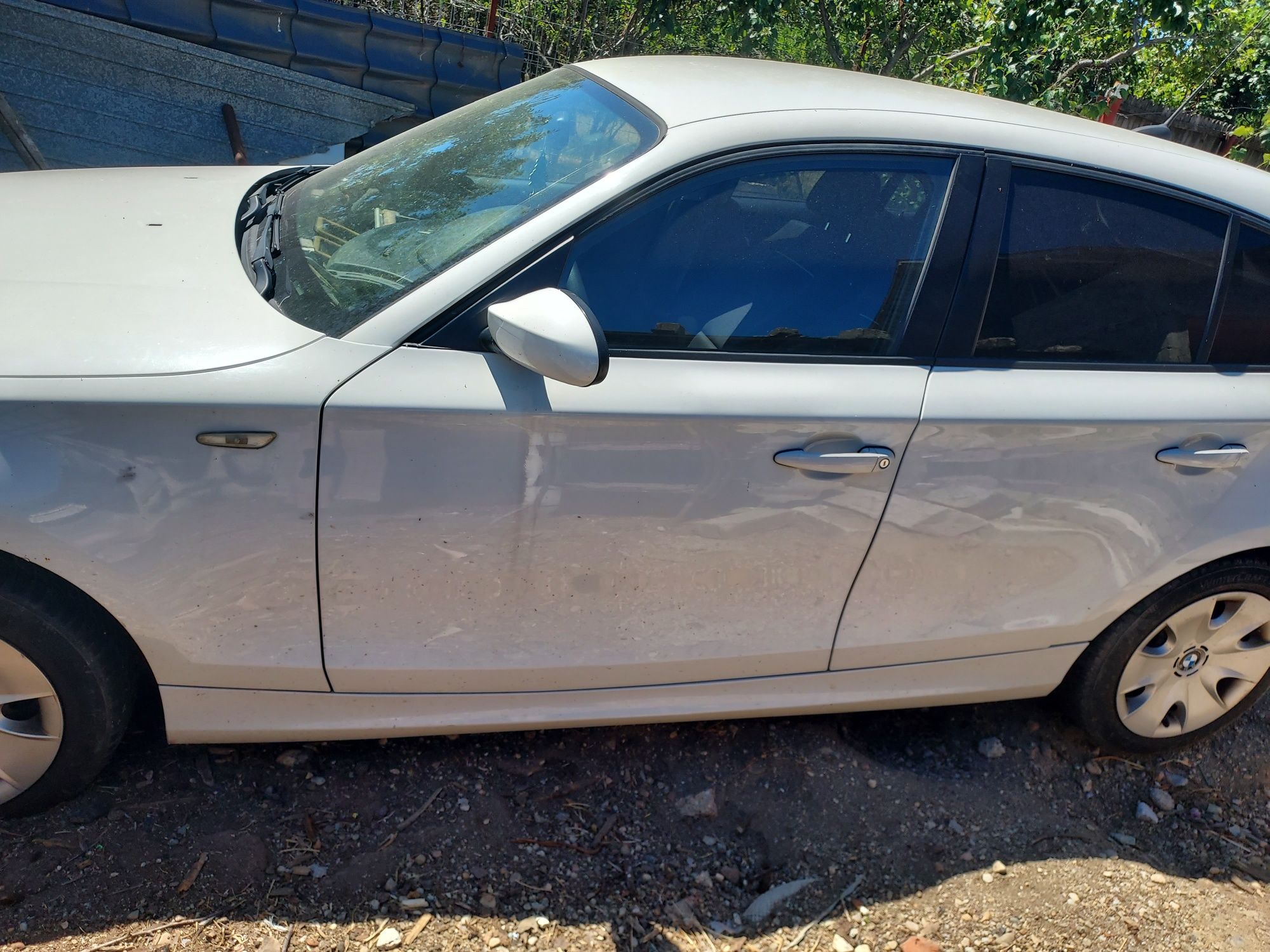 Dezmembrez BMW seria 1 e87