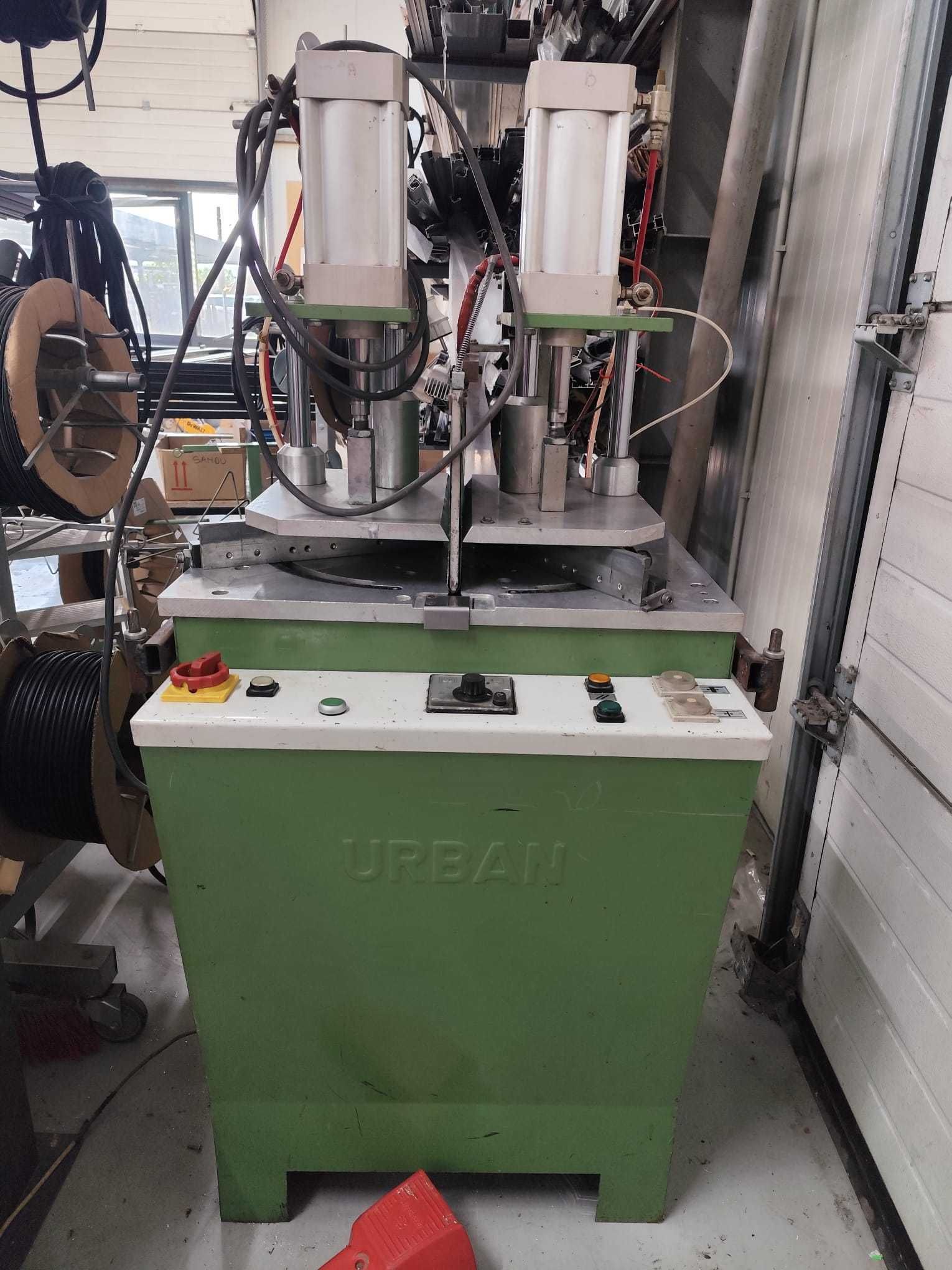 Utilaj se sudura U-R-B-A-N AKS 1020