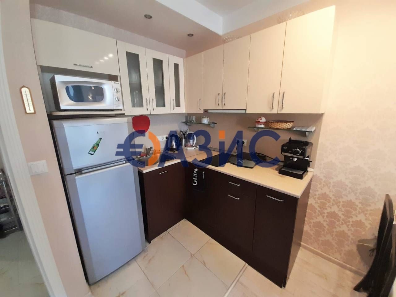 Продава се Двустаен апартамент в к.к. Слънчев бряг - 67 кв.м за 1672 €/кв.м - Снимка #11