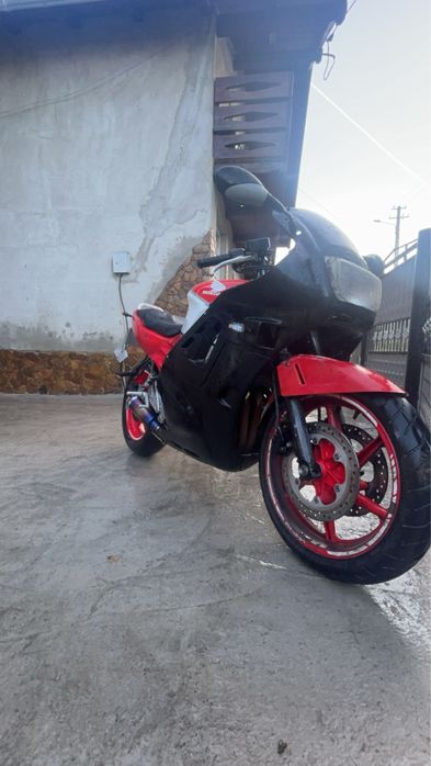 Honda cbr 600 f2