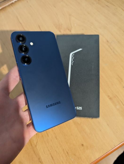 Samsung s25 ca nou