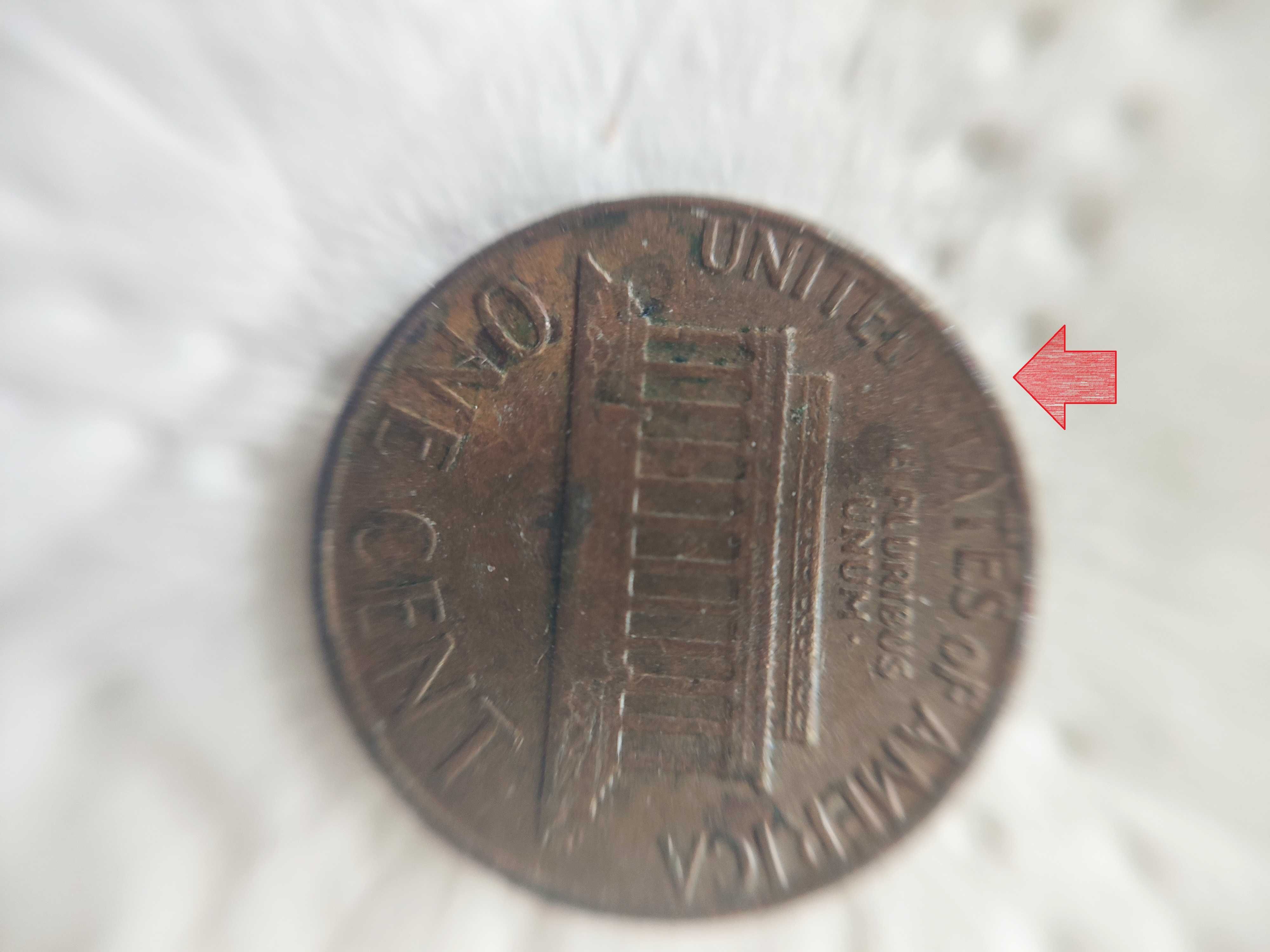 Монета ONE CENT 1975 D с дефекти