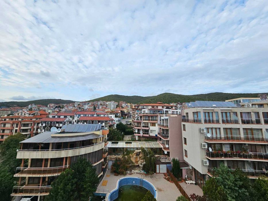 Продава се Двустаен апартамент в Свети Влас - 142 кв.м за 2013 €/кв.м - Снимка #3