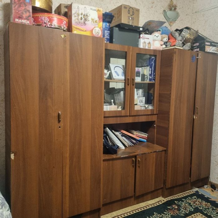 Шкаф сотилади 3 кисмлик