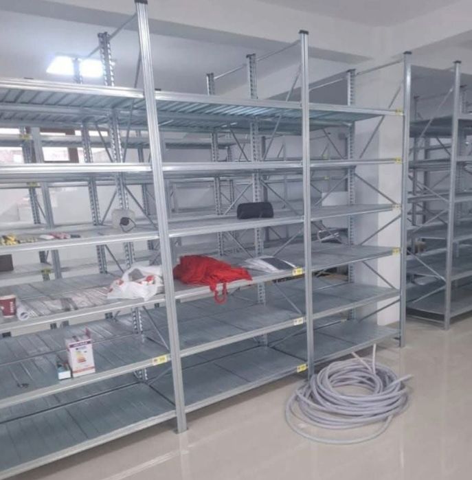Rafturi zincate reglabile