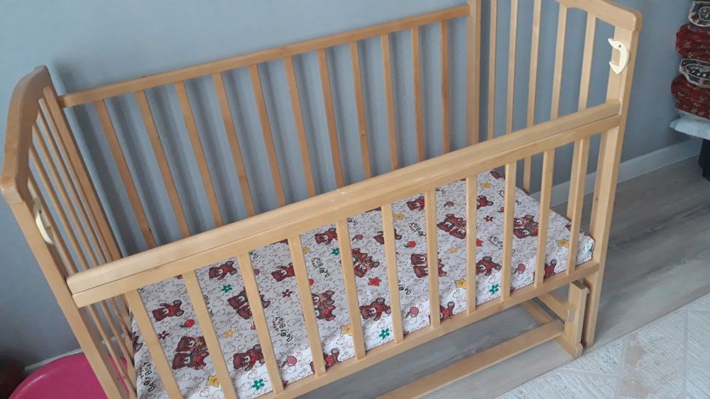 Продается манеж в отличном состоянии