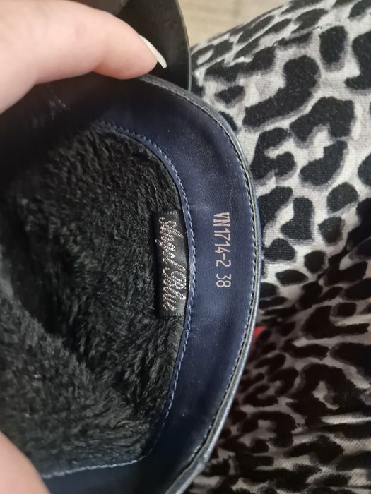 Cizme cu toc îmblănite