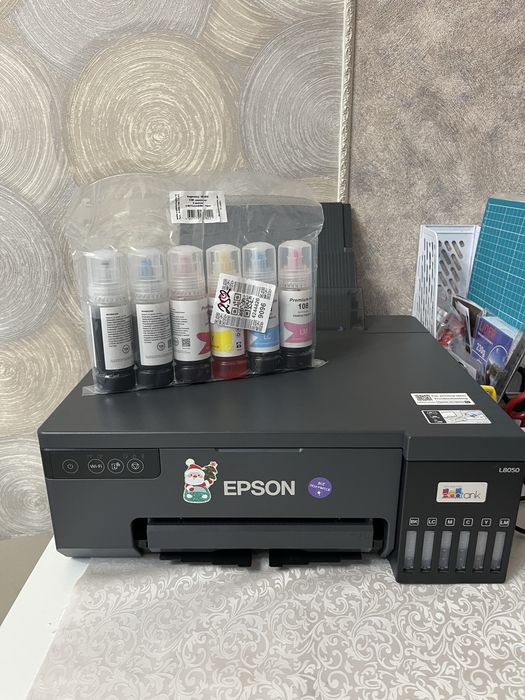 Принтер Epson L8050+новые краски