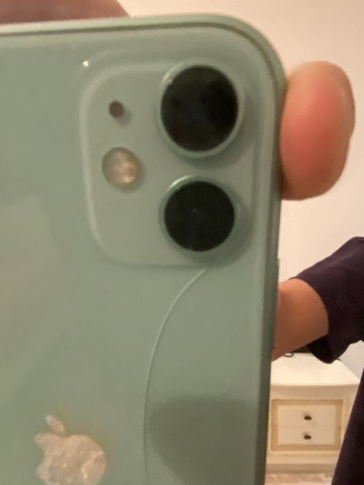 Айфон 11 обменяю на другой телефон