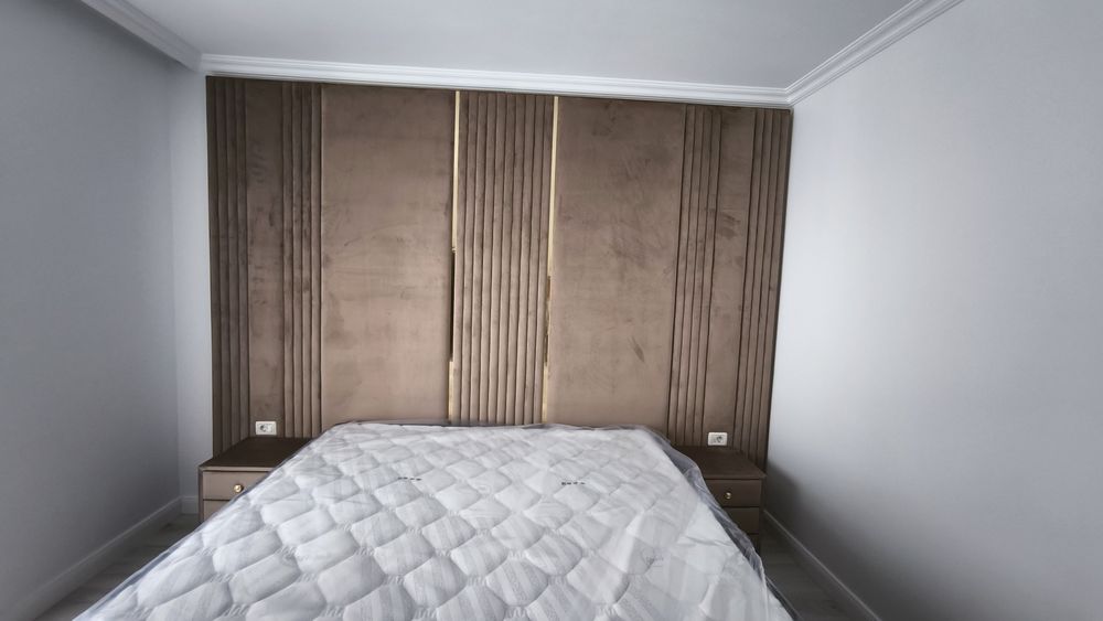 Pat tapitat 160x200 tablie mare