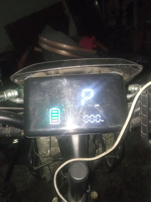 Продам батарейку новую