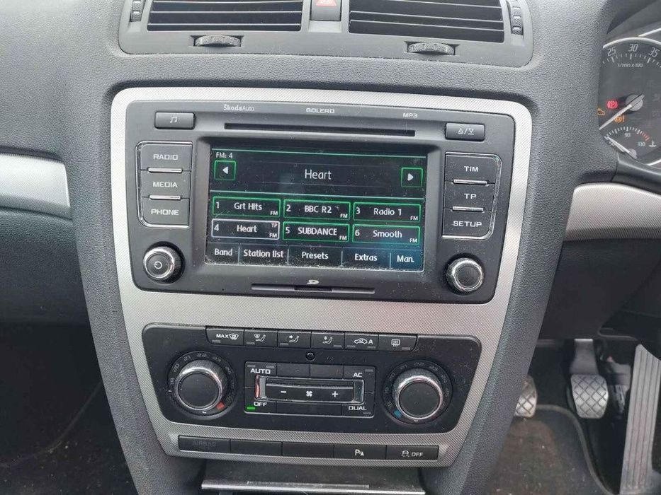 Aripa stanga spate Skoda Octavia 2 2012 BREAK 2.0 TDI CFHC