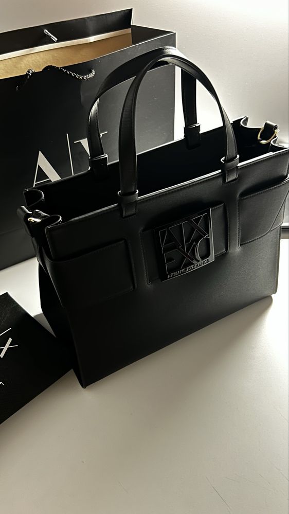 Продам сумку armani оригинал