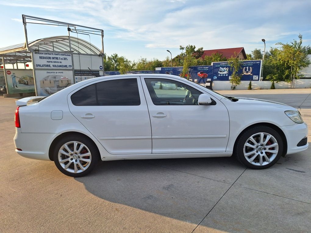 Vând skoda octavia vrs 2010