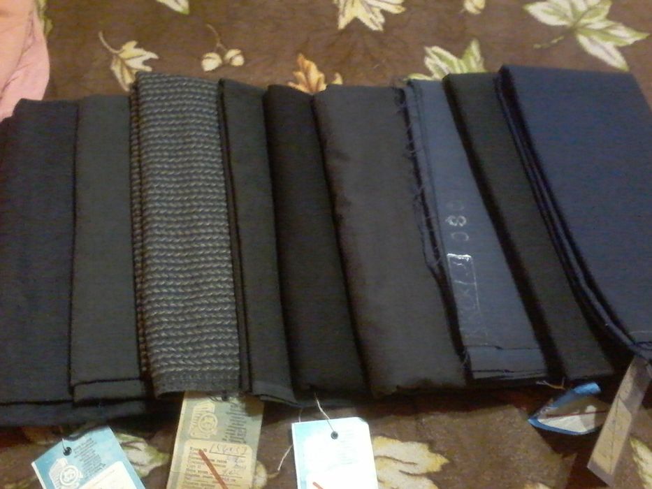 Отрезы.     Тканей.