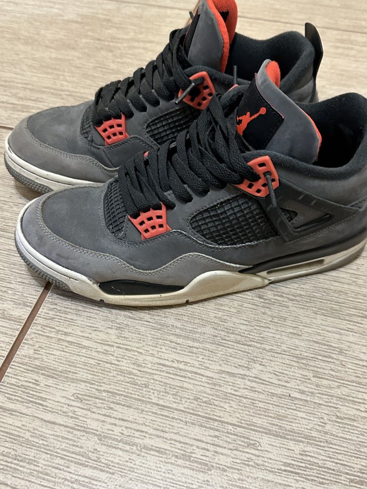 Jordan 4 infrared