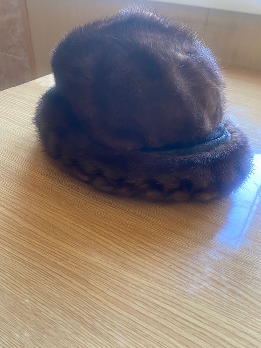 Шапки норковые женские