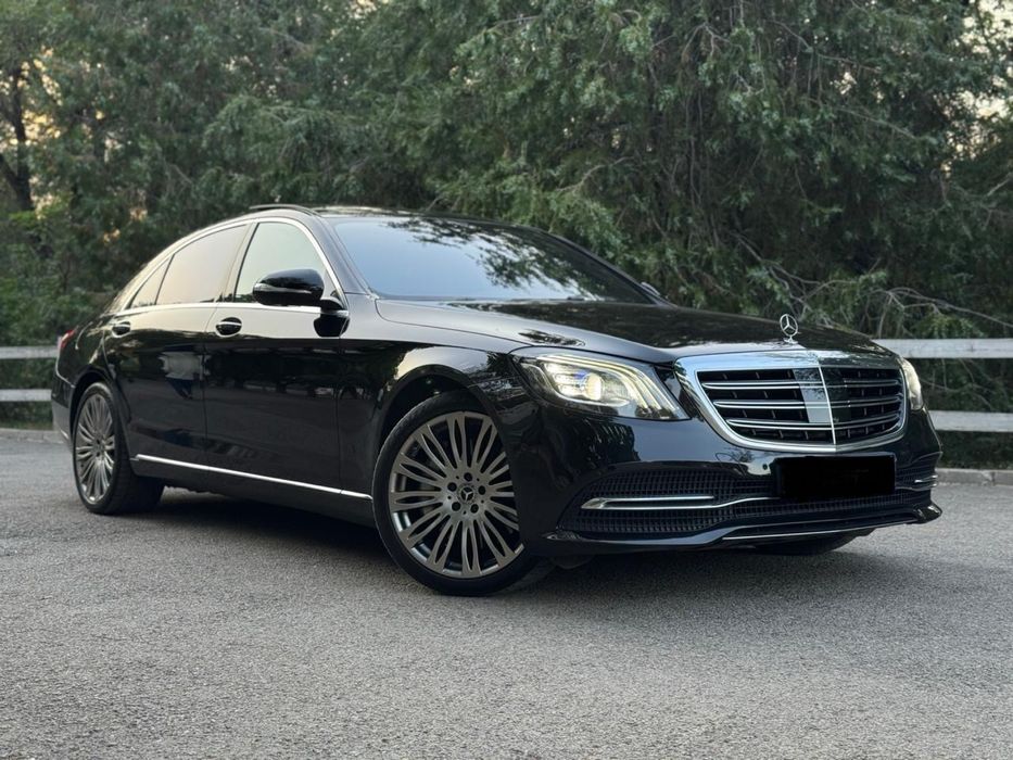 Mercedes S 222 с личным водителем - идеален для бизнес встреч