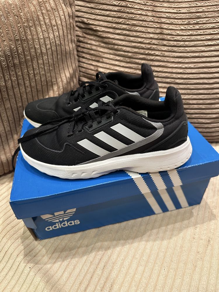 Маратонки Adidas
