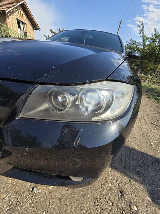 • Продавам BMW 330d E90 2008г. на ЧАСТИ, както и над 17 Голф 5ци