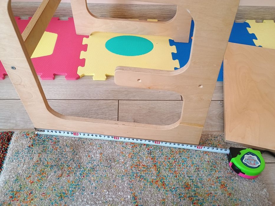 Монтесори кула с три нива на височина.