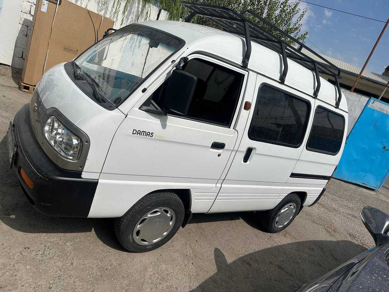 Автомобиль Дамас