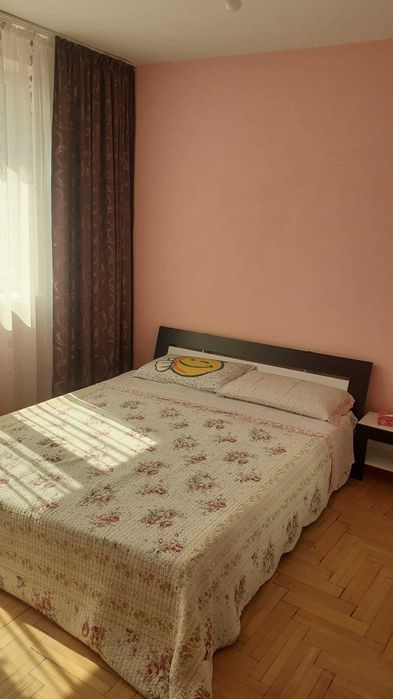 Vând apartament 3 camere