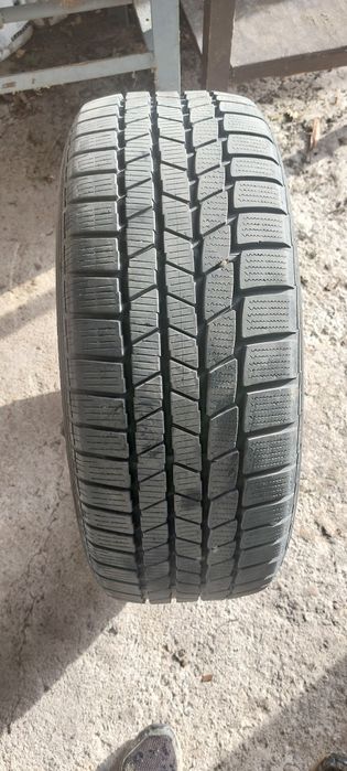 Vând anvelope Iarna Continental 235/55 R18