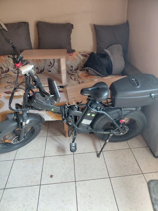 Volta pliabila, electrica, impecabila