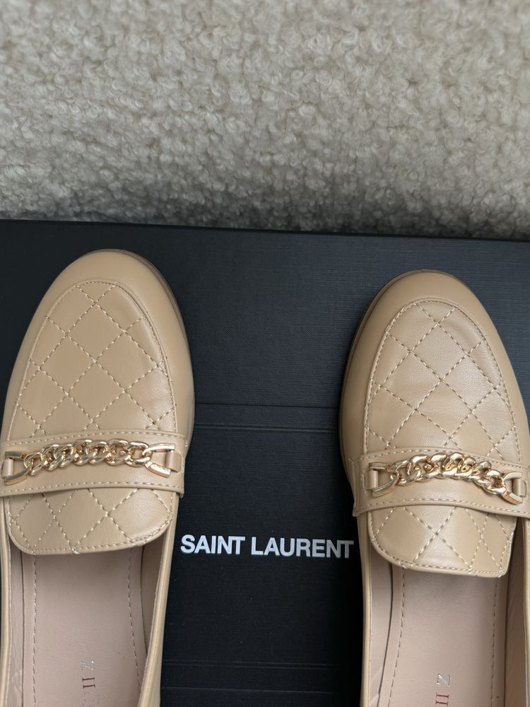 Beige Loafers 39