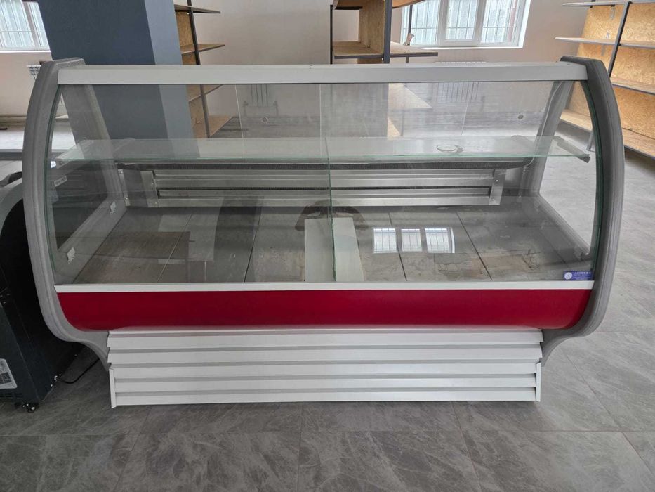 Холодильник для магазина продуктов питания