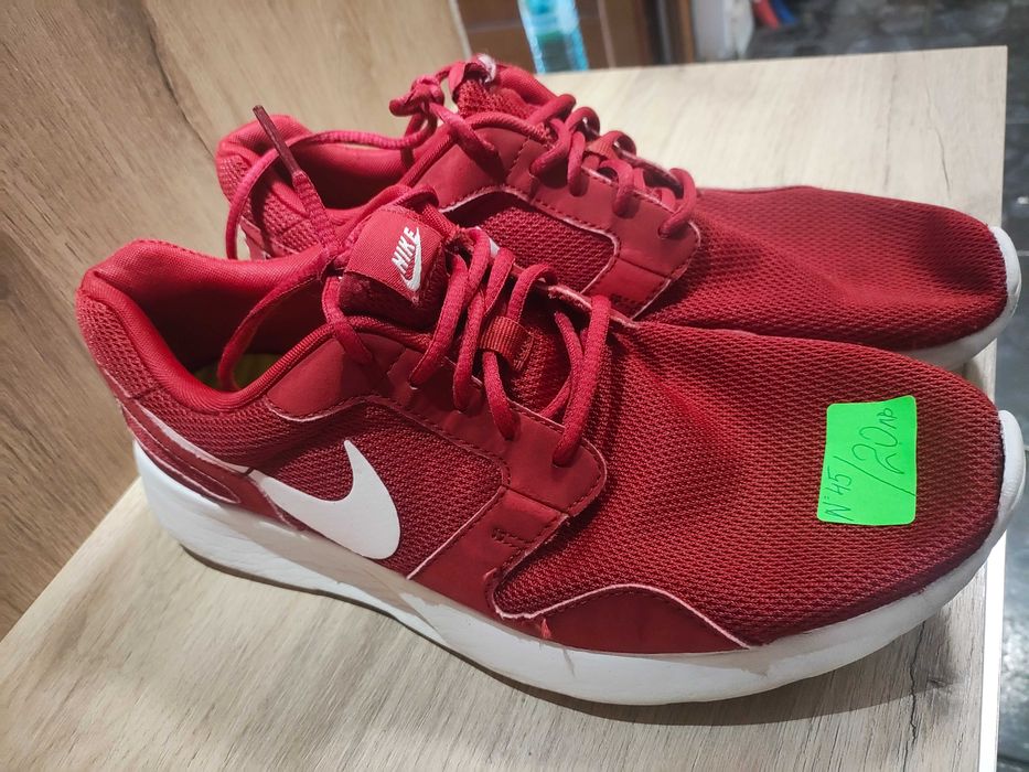 Маратонки от 10 до 35 лв