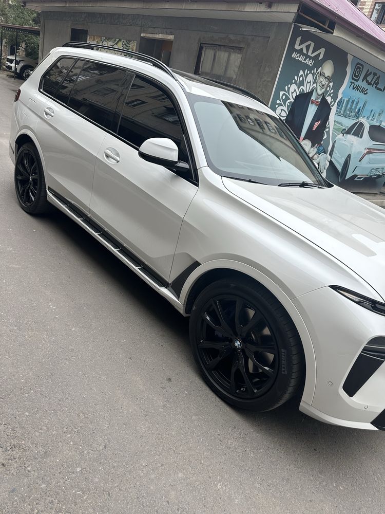 Продам bmw x7 2023 свой официальный