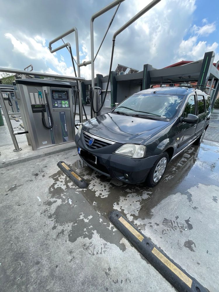 Vand Dacia Logan mcv 1.6 benzina cu instalatie gpl