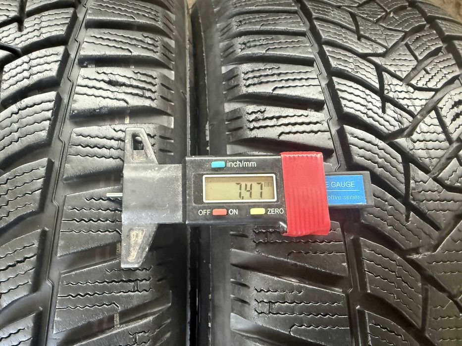 2x Anvelope iarna 205/60 R16 - Dunlop Winter Sport 5