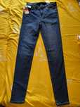 Blugi noi, c&a mas 40 - 45 lei