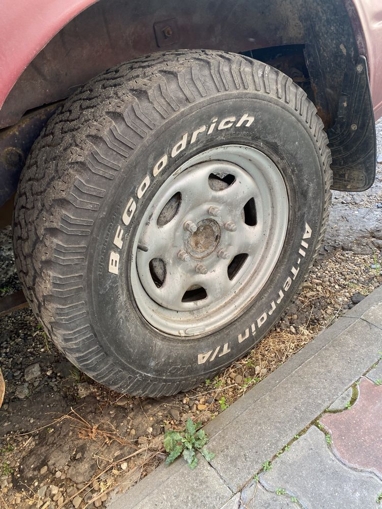 Anvelope 4x4 iarna 235/60R17