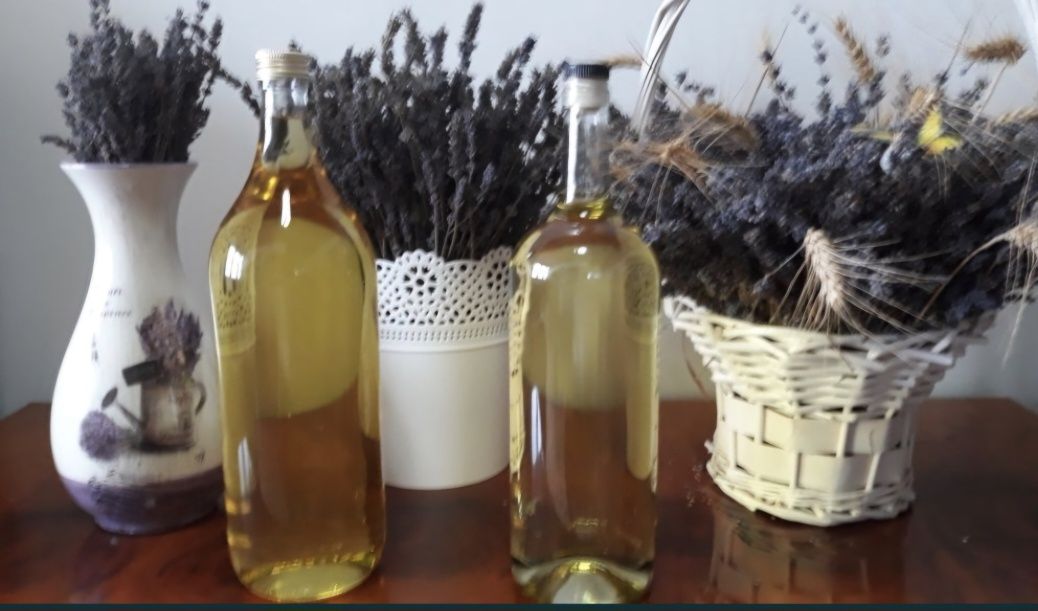 Prestez servicii de distilat lavanda