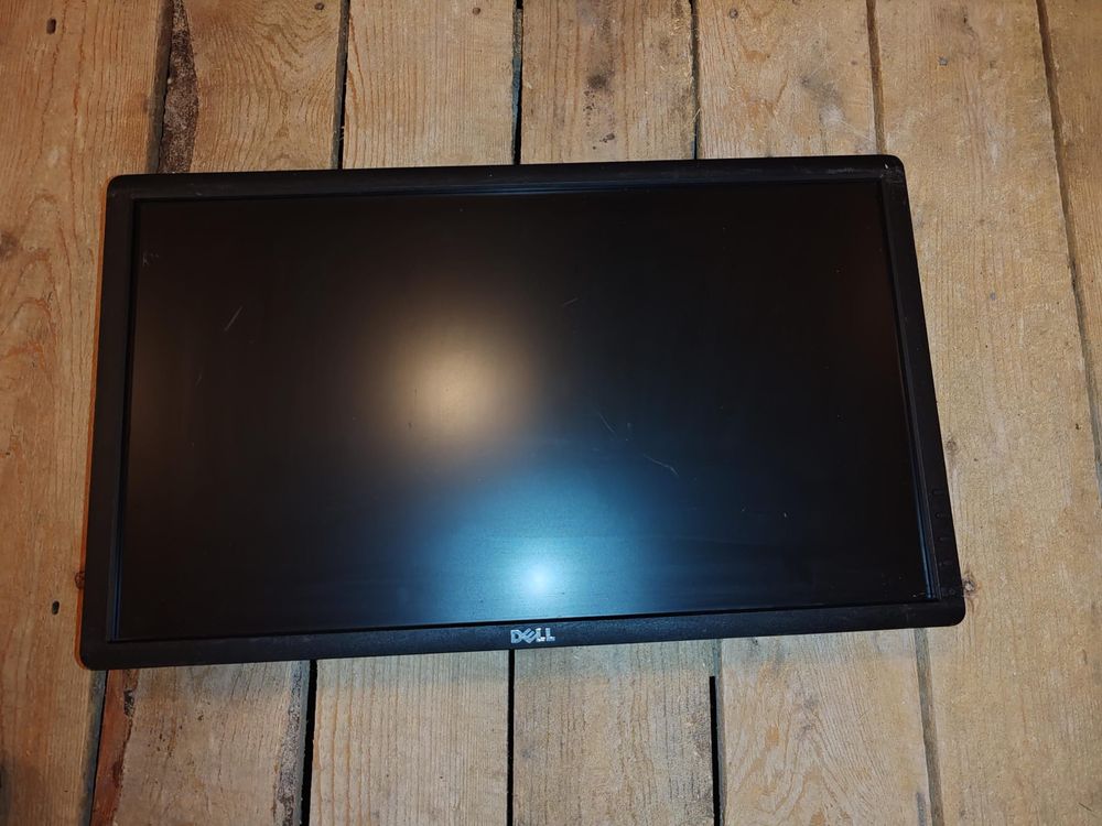 Monitoare 23” – HP, Dell