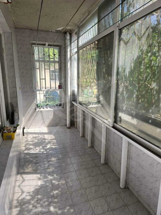 Дава се под наем Четиристаен апартамент в Пловдив, Кючук Париж - 116 кв.м за 525 € - Снимка #3