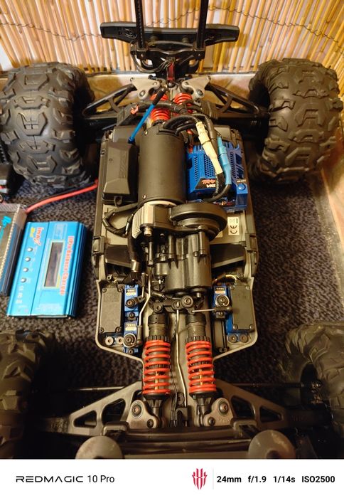 Traxxas summit 1/7 70x50cm vxl 8s