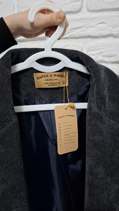 Женский пиджак серый