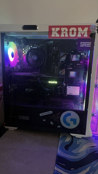 Vand Pc de gaming plus monitor