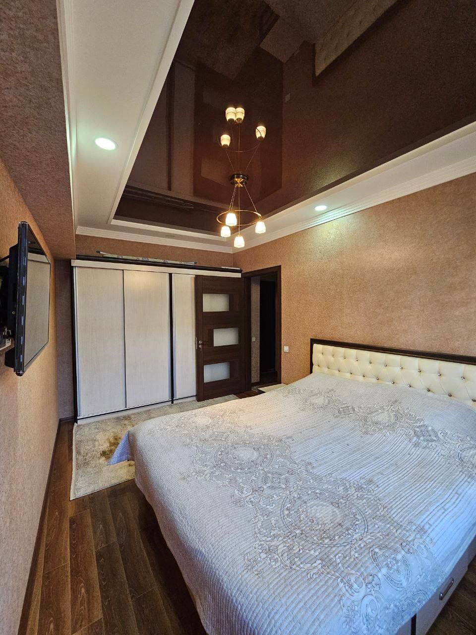 Продажа квартира ц5 Алайский рынок 2х комнатная с мебелью и техникой