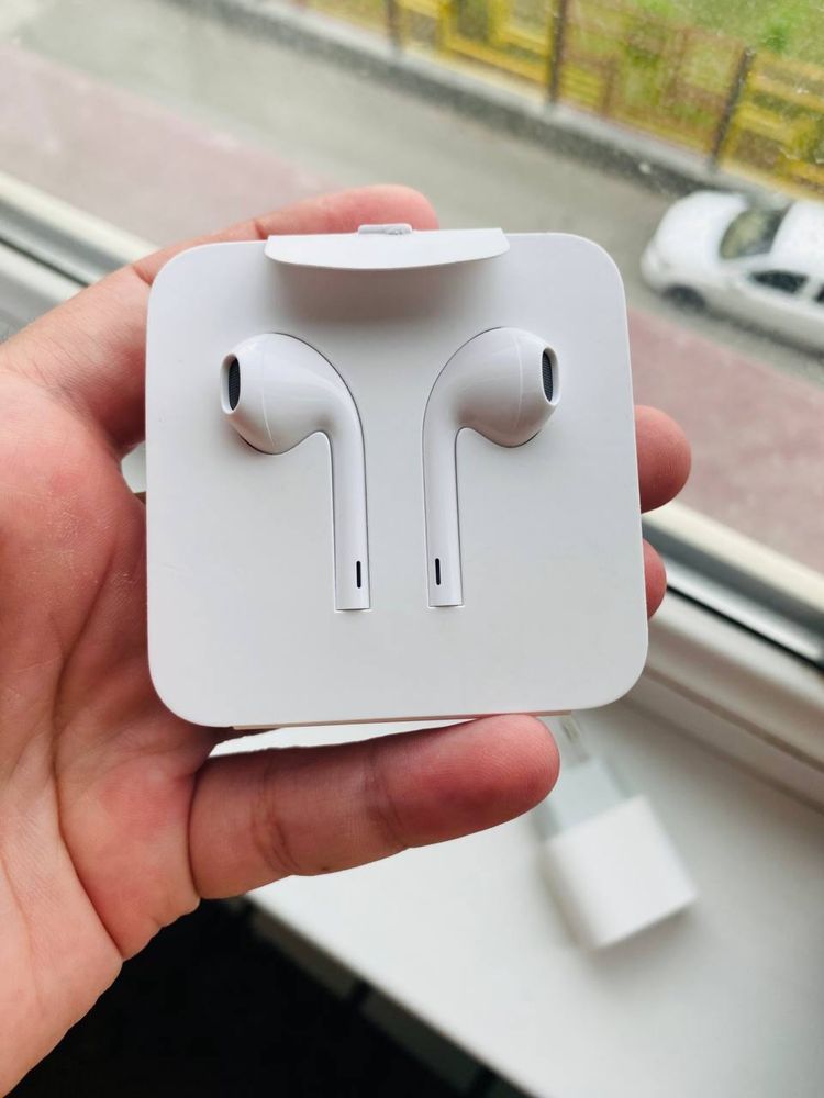 EarPods Iphone 11 original SROCHNO