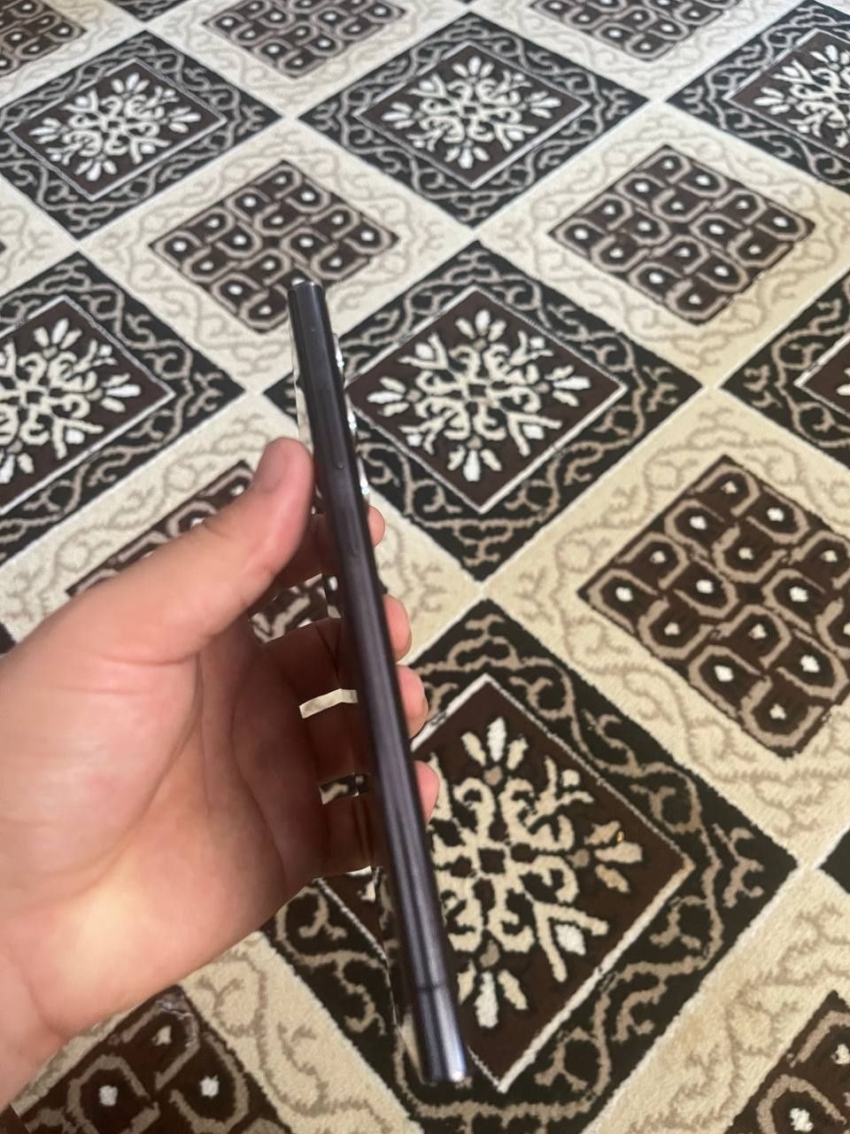 Samsung S22 Ultra 256/12 обмен на IPhone 14 pro или 400$