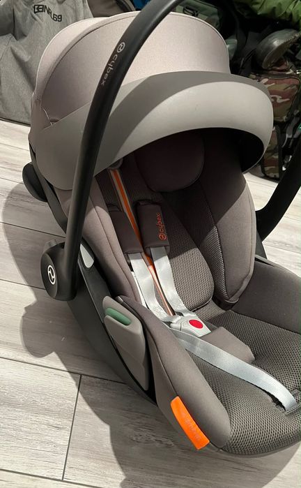 Scoică auto Cybex Cloud G-i size plus lavă grey