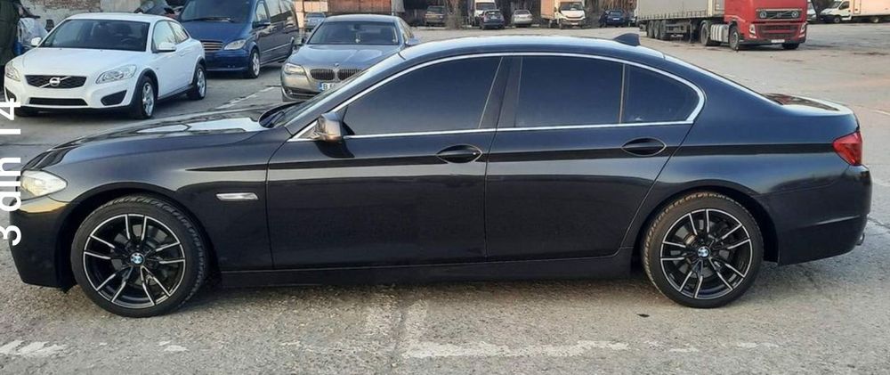 Vand/ schimb Bmw f10, manual, 2011, 2l. Dau diferenta pt f10 automat.