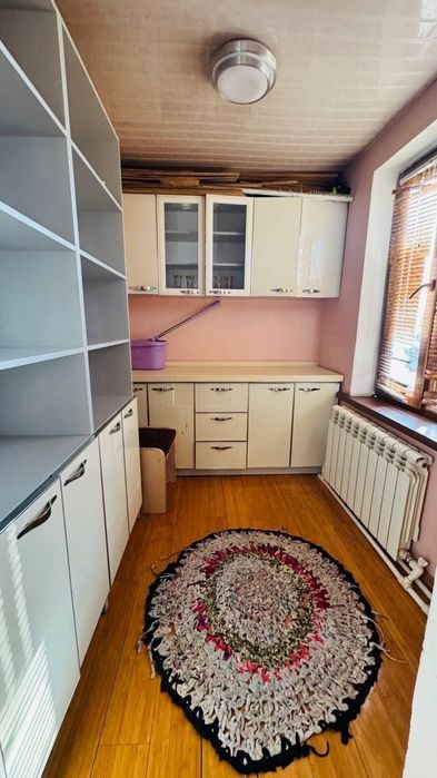 3 xonali kvartira sotiladi