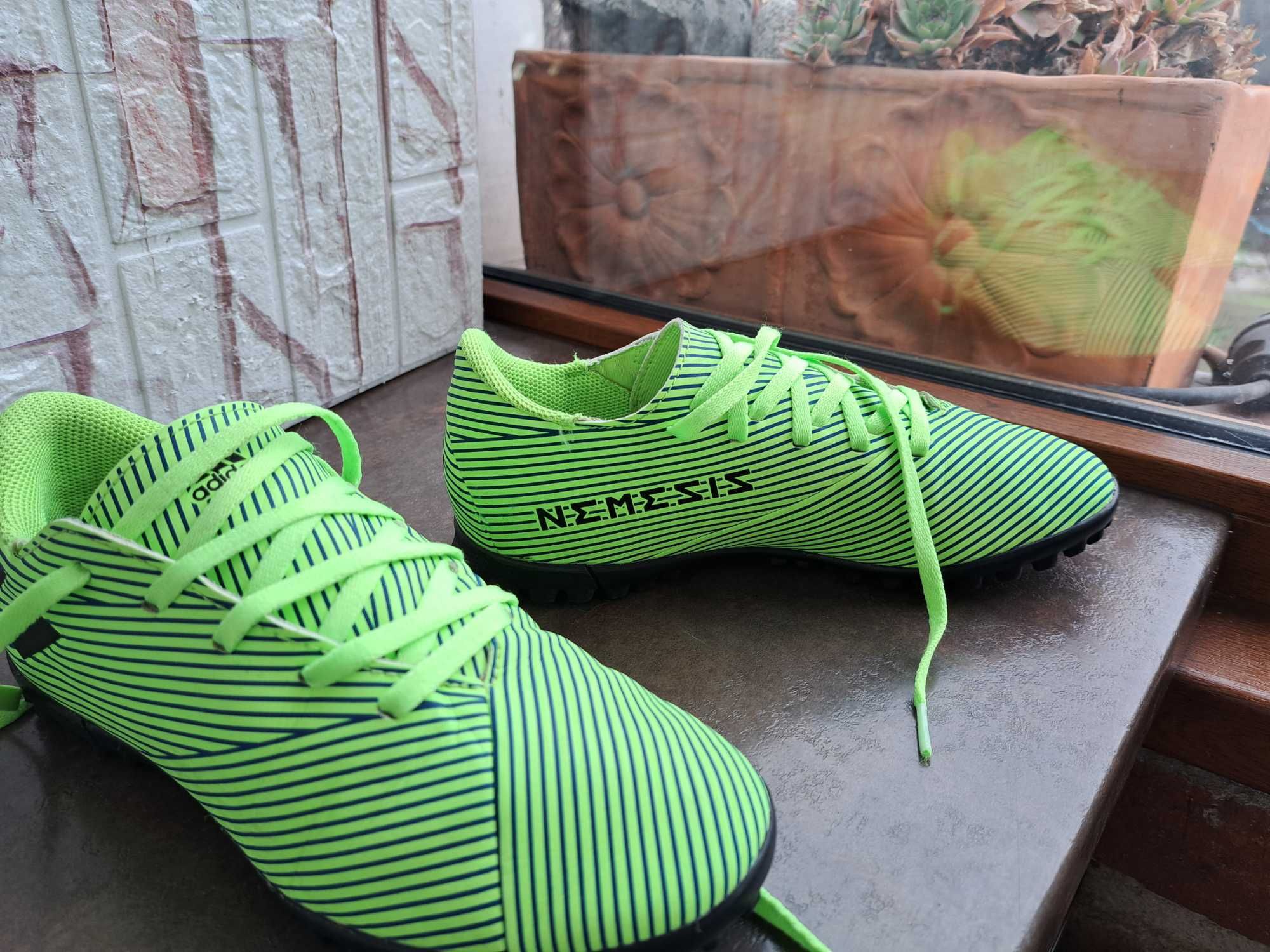 футболни стоножки,маратонки,кецове,спортни обувкиAdidas,адидас,36,5